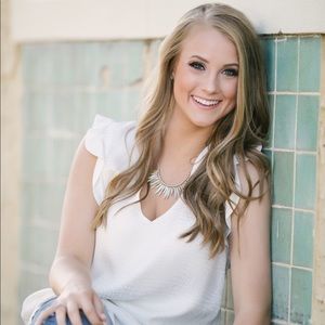 Meet your Posher, Anna cate